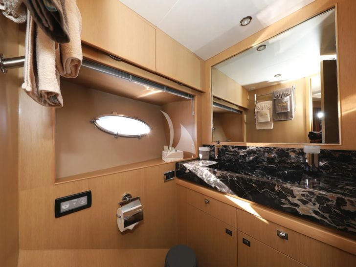 INSIEME Princess 85 Fly - VIP cabin bathroom INSIEME Princess 85 Fly - VIP cabin bathroom