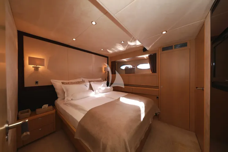 Charter Yacht INSIEME - Princess 85 Fly - 4 Cabins - Trogir - Split - Hvar - Croatia