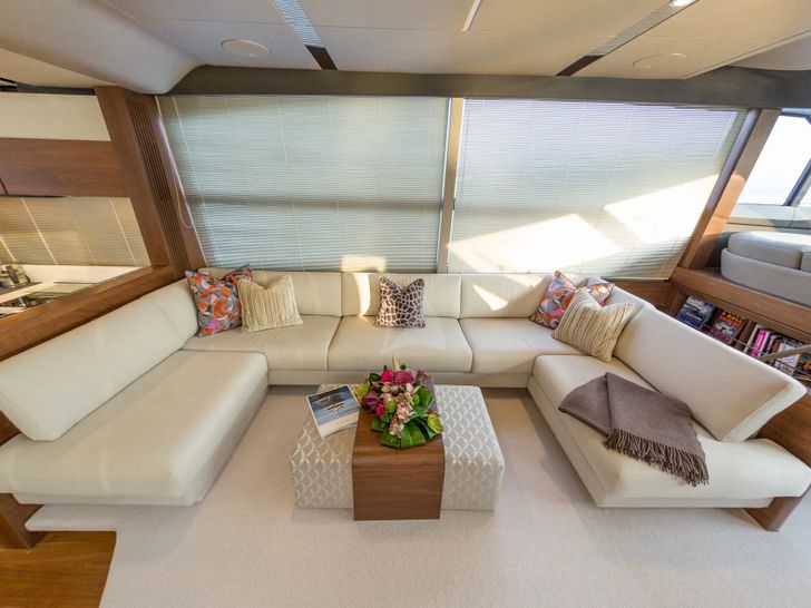 SHAWLIFE - Main deck saloon SHAWLIFE - Main deck saloon