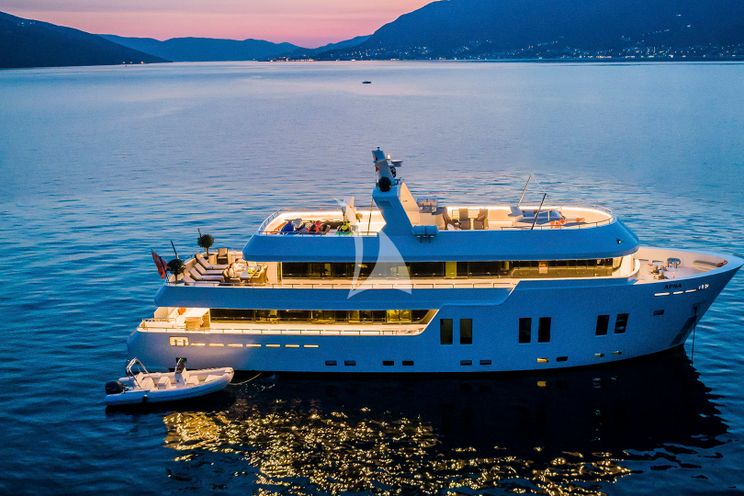 Charter Yacht APNA - Custom 34m - 6 Cabins - Croatia - Adriatic Islands - Split - Hvar - Dubrovnik