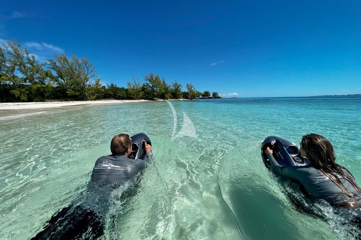 Charter Yacht INSIEME - Azimut 105 - 5 Cabins - Nassau - Bahamas - Newport - New England