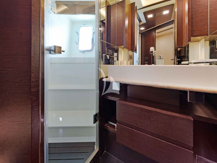 INSIEME - Forward VIP Bathroom INSIEME - Forward VIP Bathroom