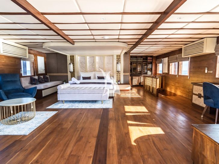 THE MAJ OCEANIC Phinisi 47m - master cabin THE MAJ OCEANIC Phinisi 47m - master cabin