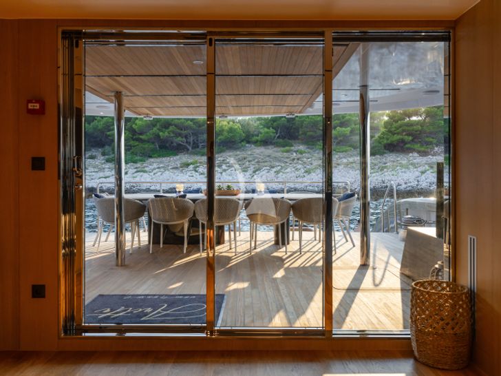 ANETTA - Main salon ANETTA - Main salon