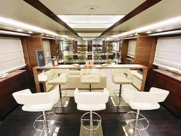 INSIEME - Main Salon Bar