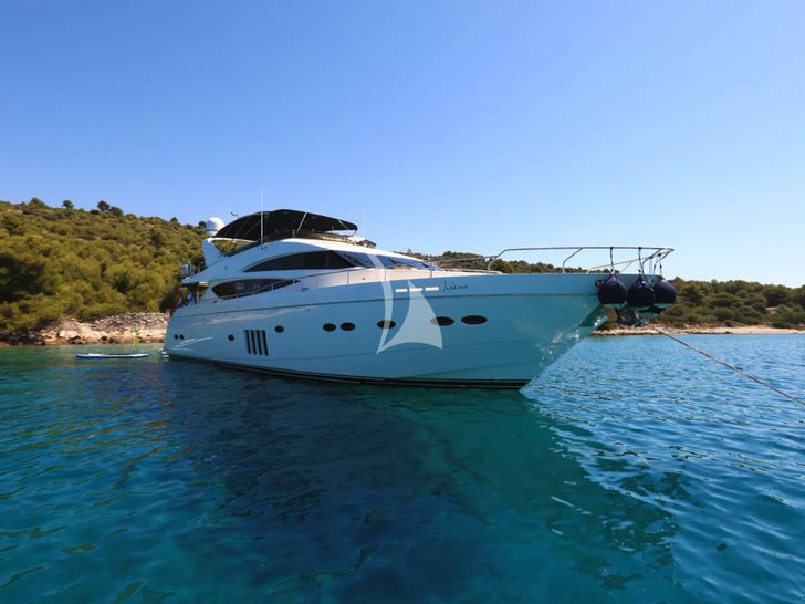 INSIEME Princess 85 Fly - anchored bow view INSIEME Princess 85 Fly - anchored bow view