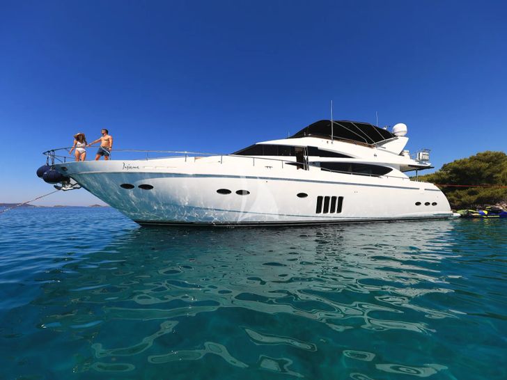 INSIEME Princess 85 Fly - bow view INSIEME Princess 85 Fly - bow view