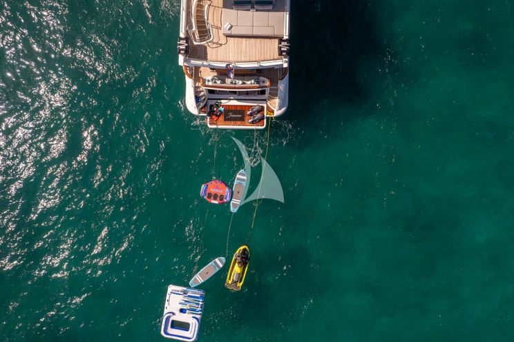 Charter Yacht INSIEME - Azimut 105 - 5 Cabins - Nassau - Bahamas - Newport - New England