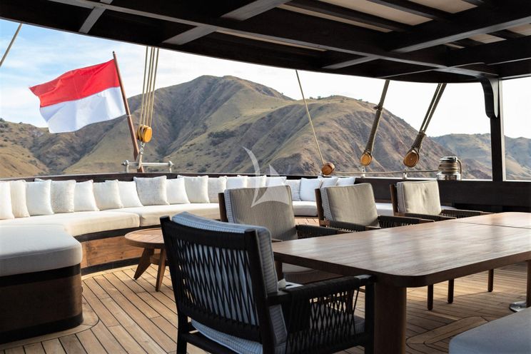Charter Yacht VELA - Phinisi 50m - 6 Cabins - Labuan Bajo - Komodo - Sorong - Raja Ampat - Indonesia