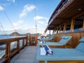 THE MAJ OCEANIC Phinisi 47m - bridge deck sun beds THE MAJ OCEANIC Phinisi 47m - bridge deck sun beds