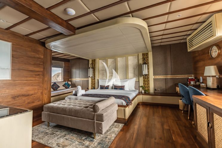Charter Yacht THE MAJ OCEANIC - Custom 47m - 7 Cabins - Indonesia - Raja Ampat - Bali - Sarong - Labuan Bajo
