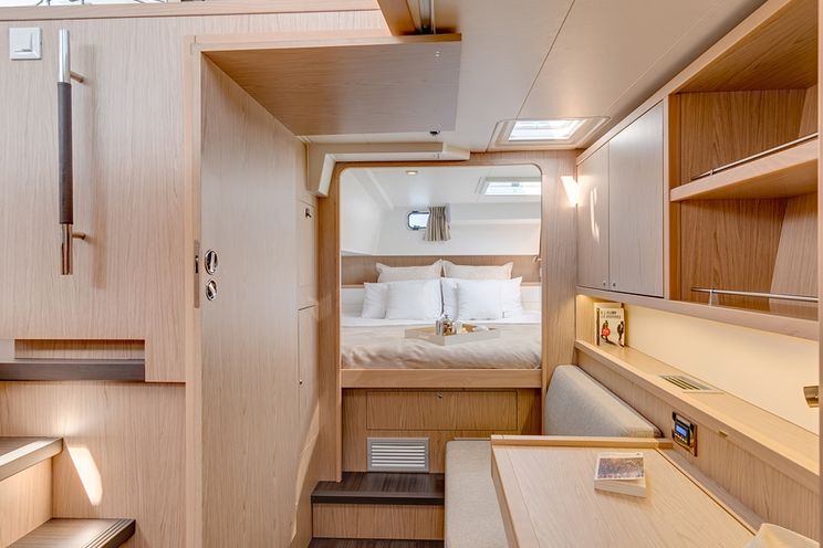 Charter Yacht Lagoon 39 -4 + 2 Cabins - Athens