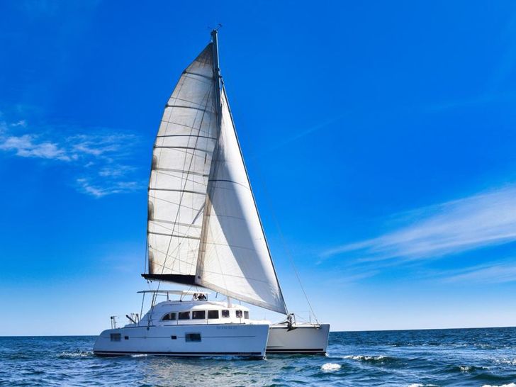 Lagoon 380 - Exterior Lagoon 380 - Exterior