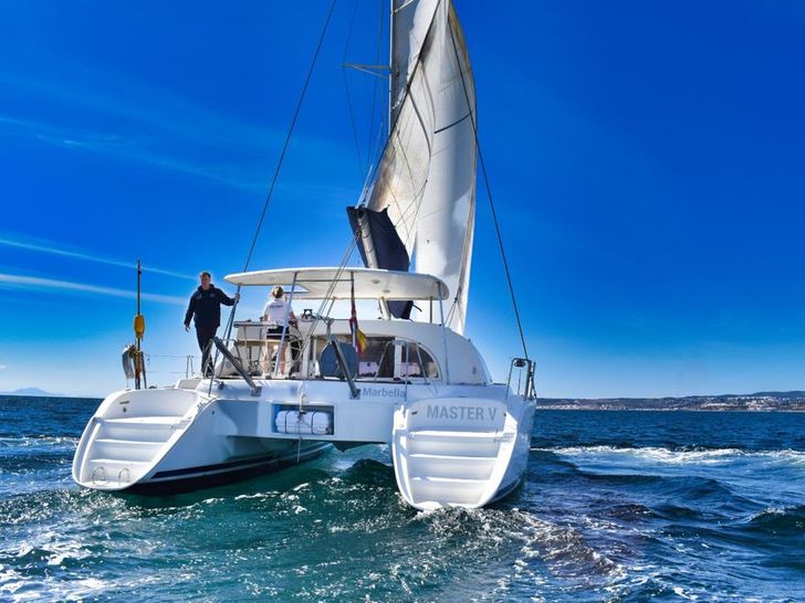 Lagoon 380 - Exterior Lagoon 380 - Exterior