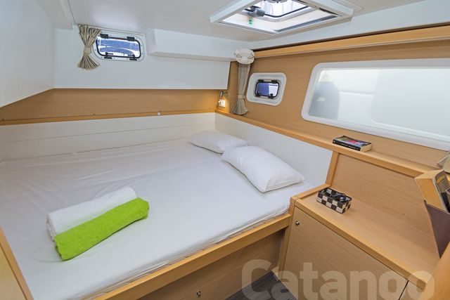 Charter Yacht CATANOO