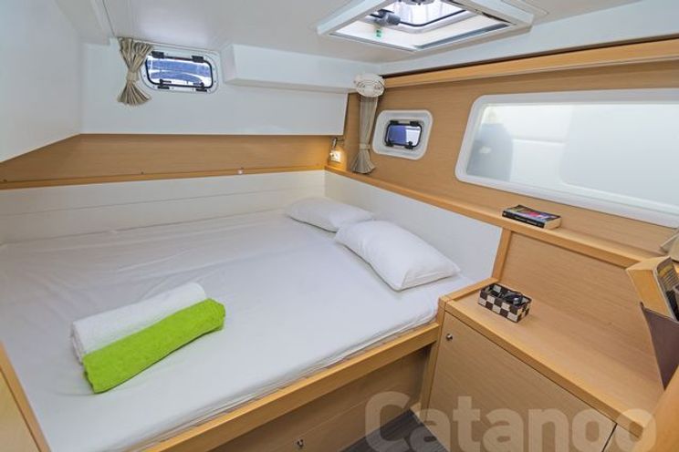 Charter Yacht CATANOO