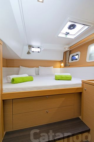 Charter Yacht CATANOO