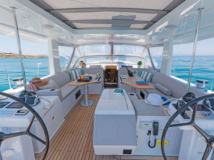ALIZEE Hanse 675 - upper deck helm and alfresco lounge ALIZEE Hanse 675 - upper deck helm and alfresco lounge