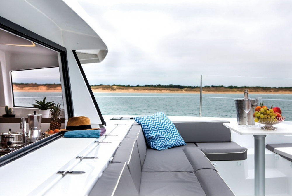 Charter Yacht CORAZON