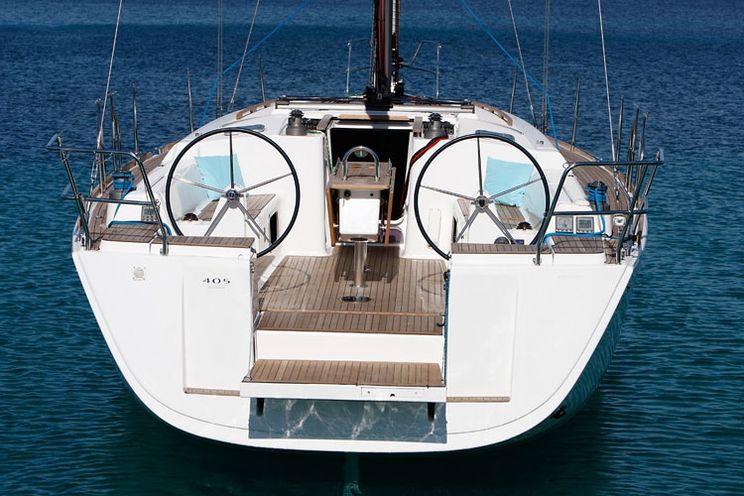 Charter Yacht THOXA VII