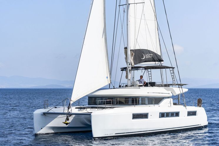 Charter Yacht JUST INFINITY - Lagoon 50 - 2021 - 6 + 2 Cabins - Corfu - Ionian