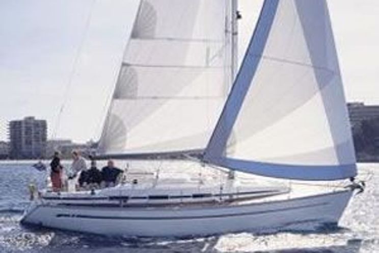 Charter Yacht Bavaria 36 Cruiser(2013)- 3 Cabins - Athens