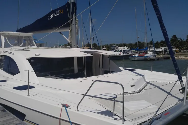 Charter Yacht FLOJO - Leopard 44 - 3 Cabins - Belize City - San Pedro