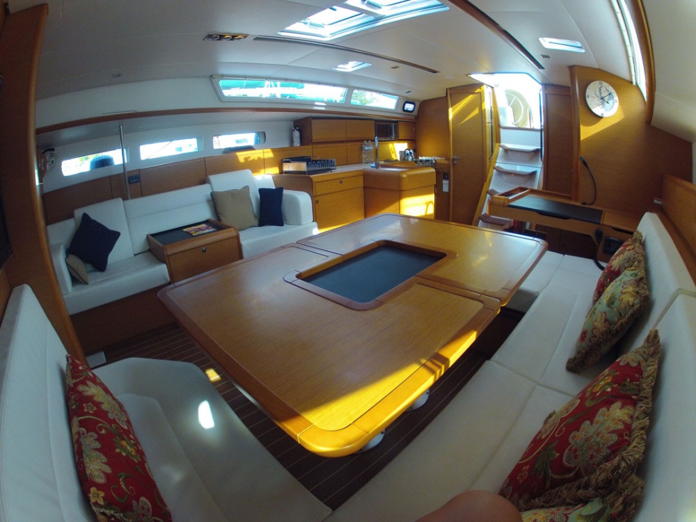 Charter Yacht FRENCH MAID