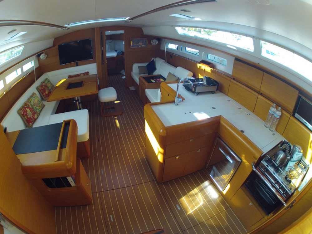 Charter Yacht FRENCH MAID