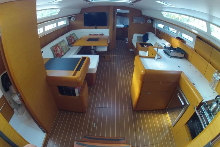 Charter Yacht FRENCH MAID