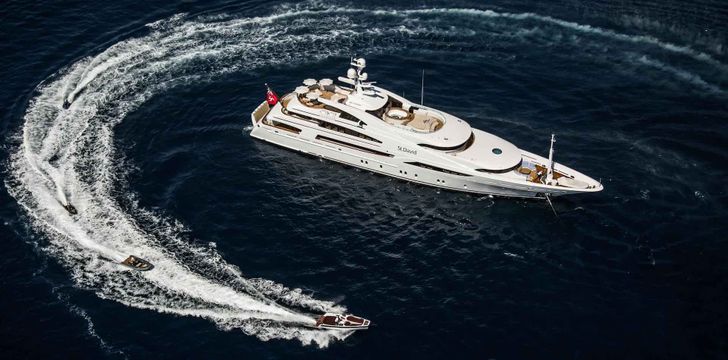 12 Passengers Charter Yacht St David Benetti