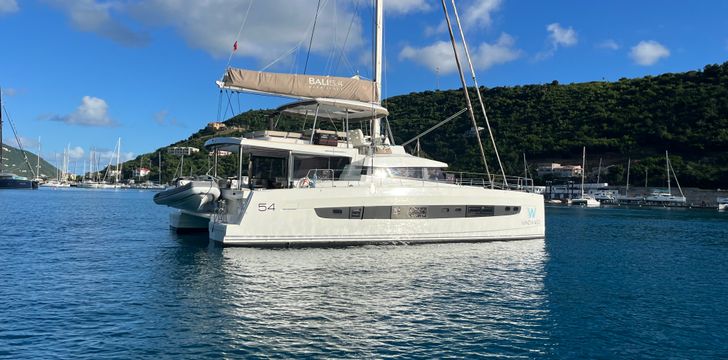 Bali 5.4 catamaran