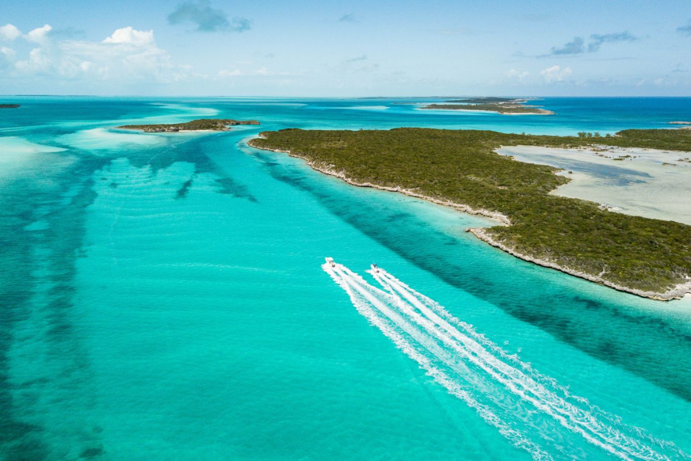 Luxury Yacht Charter in the Bahamas
