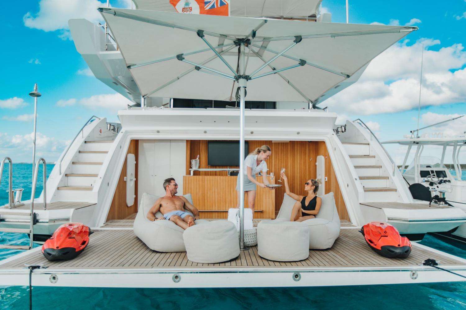 Drinks on board the Luxury Motor Yacht EMINA