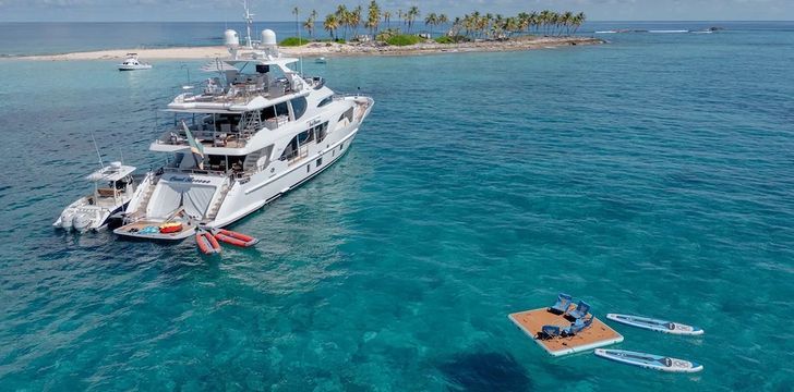 Cool Breeze,Bahamas Motor Yacht Charter