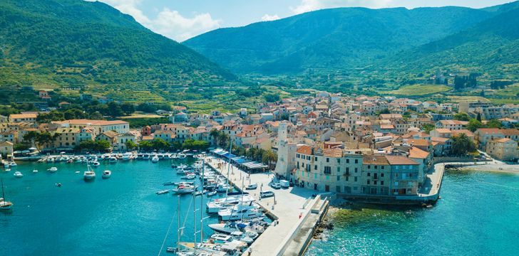 Komiza Town,Vis