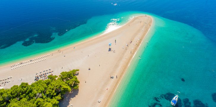 Zlatni Rat Beach,Brac