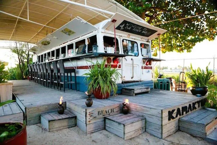 Karakter beach bar and cafe at Simpson Bay