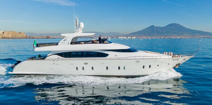 MY LIFE Motor Yacht,Mt Vesuvius Italy