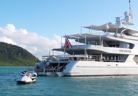 Antigua,Caribbean Motor Yacht Charter Vacation