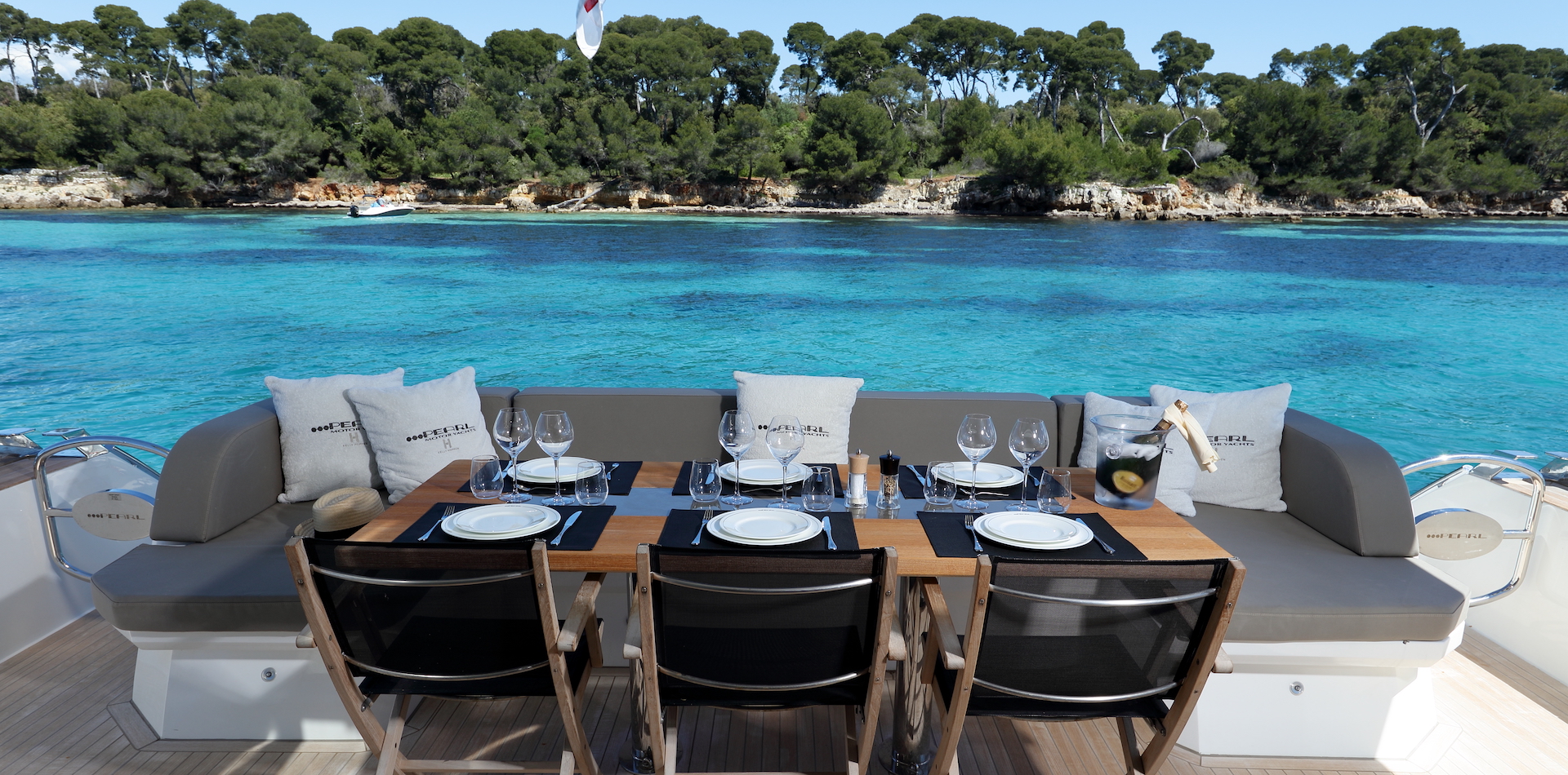 Motor Yacht Alfresco Dining in Cyclades,Greece