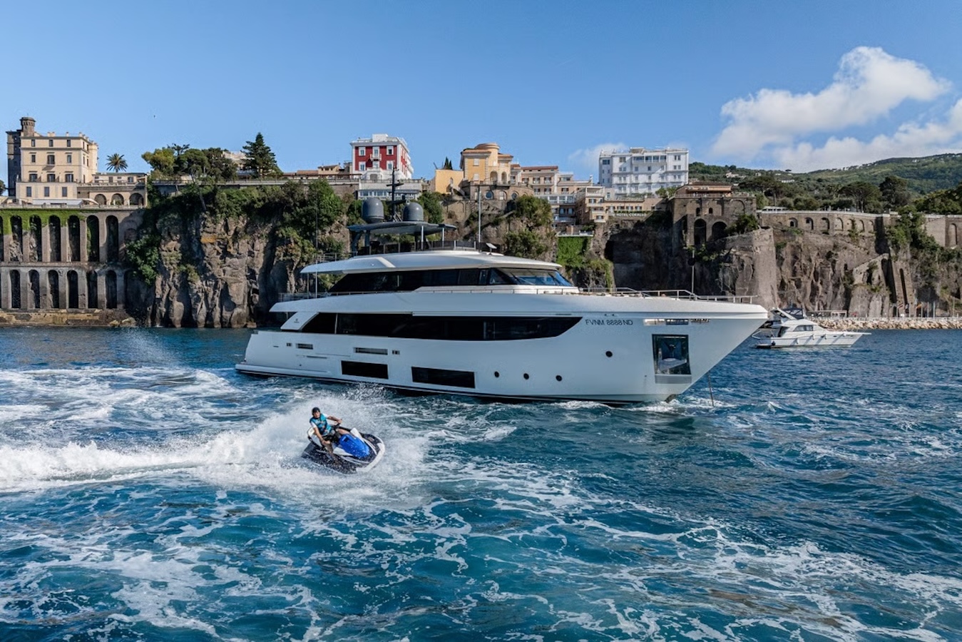 Sorrento by crewed motor yacht