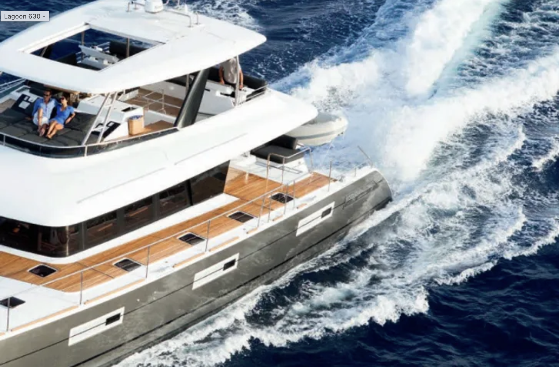 Tahiti Power Catamaran