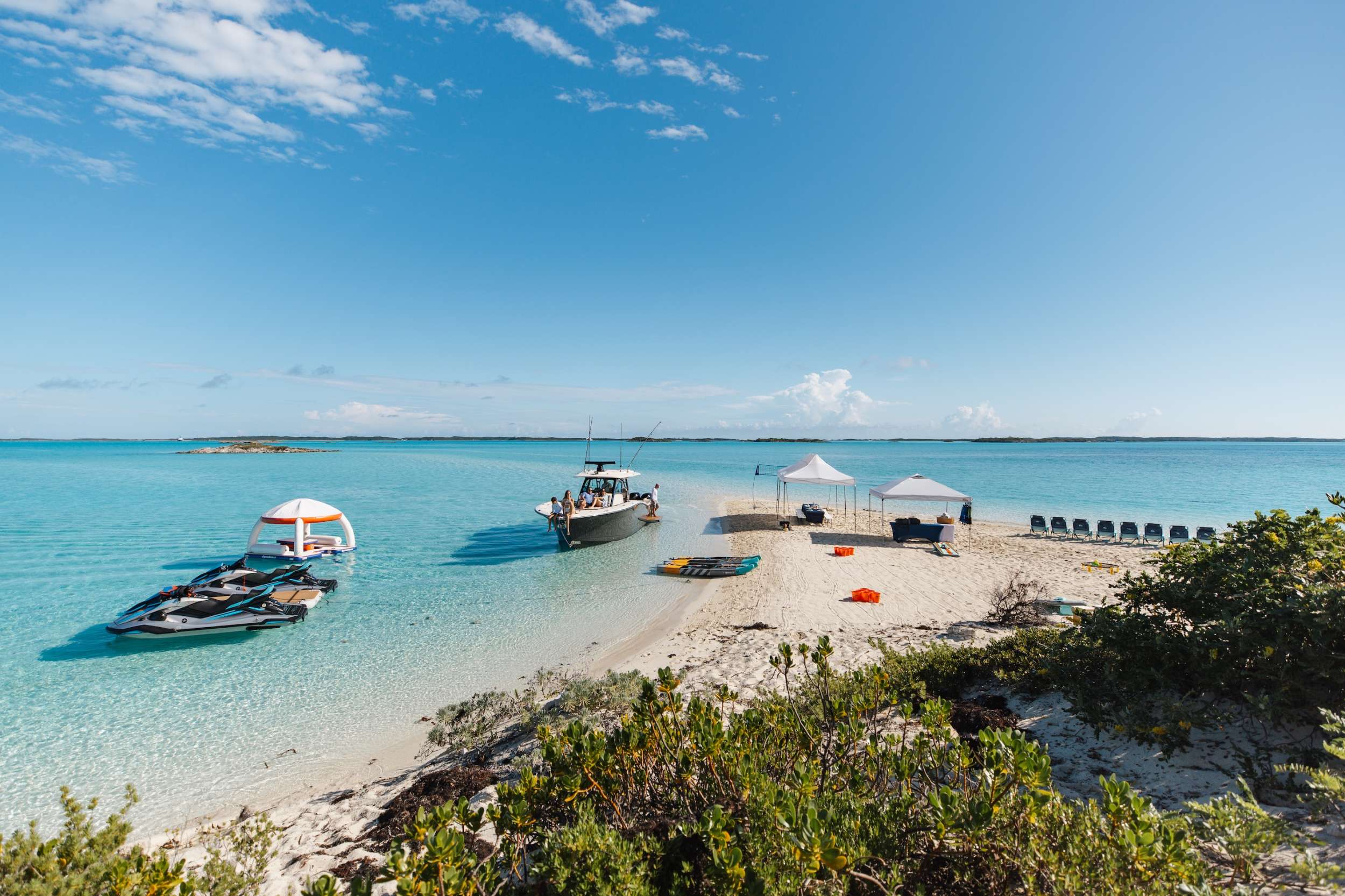 Beach Picnics in the Exumas