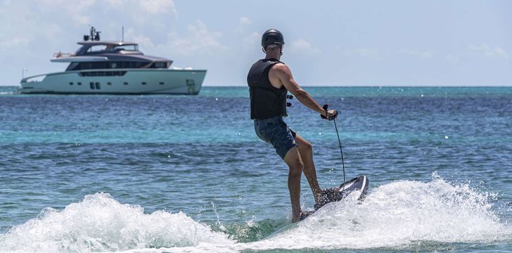 E-Foiling in the Bahamas