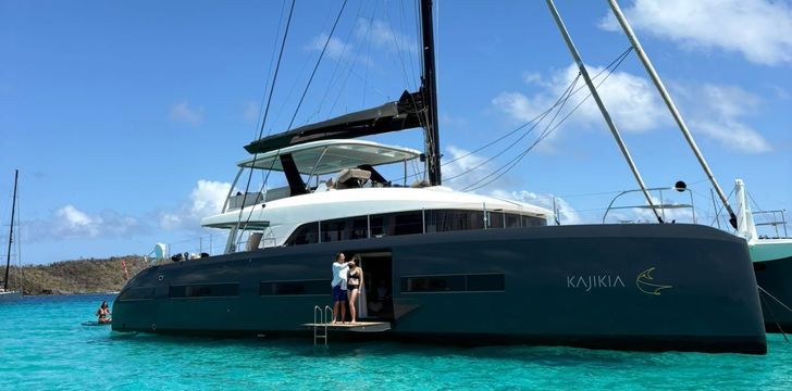 Luxury Crewed Catamaran in the Grenadines