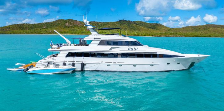 Luxury Crewed Motor Yacht,EALU