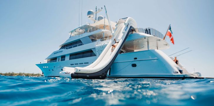 Luxury Crewed Motor Yacht,MEMENTO VIVERE