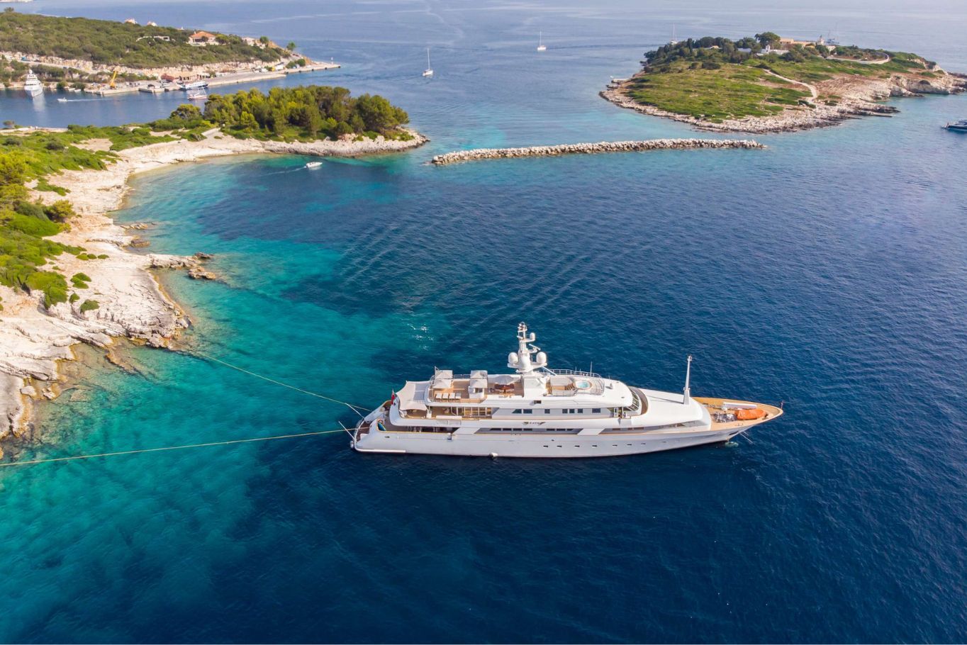 Luxury Yacht Charter