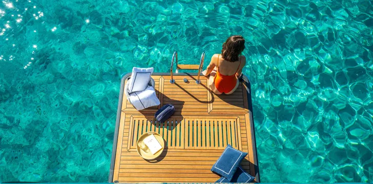 Sunny Mornings on Charter